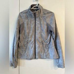 LULULEMON WIND BRAKER